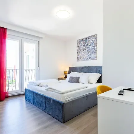 7th Heaven 2br With Balcony