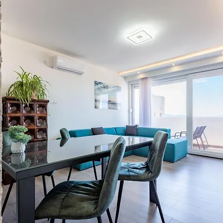 7th Heaven 2br With Balcony Appartement *