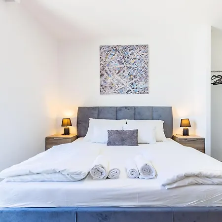 7th Heaven 2br With Balcony * Zadar