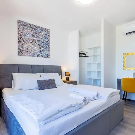 7th Heaven 2br With Balcony Zadar